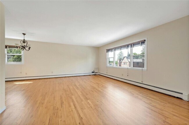 Building Photo - 126 Fisher Ave