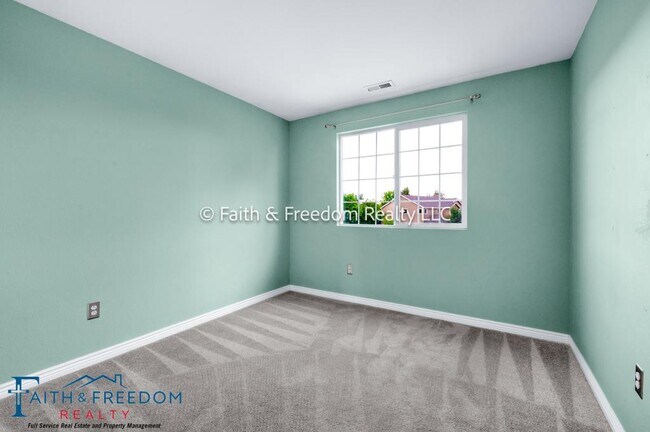 Building Photo - 5249 Mountain Air Cir