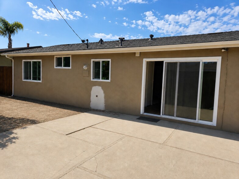 Building Photo - 2055 San Jose St
