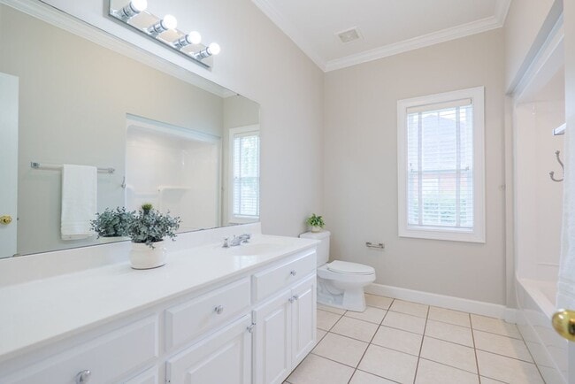 Building Photo - Gorgeous 4 bedroom in Arbor Run S/D