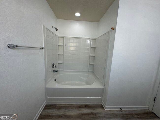 Building Photo - 217 Brooklet Cir