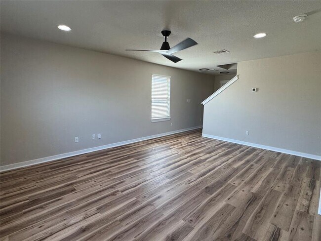 Building Photo - 249 Trellis Blvd