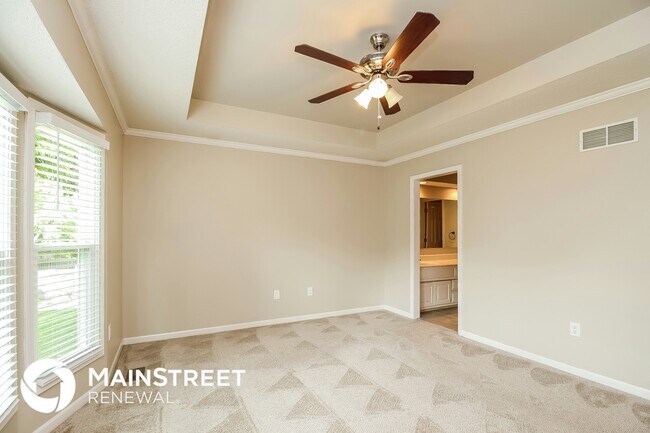 Building Photo - 6426 Chouteau St