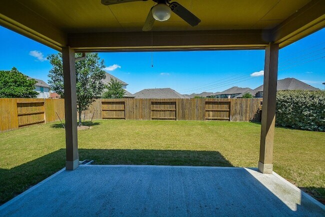 Building Photo - 28258 Natalie Bend Rd