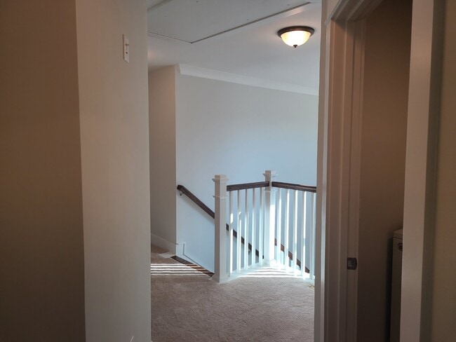 Building Photo - Four Bedroom Home on the North End of Hilton Head Island!