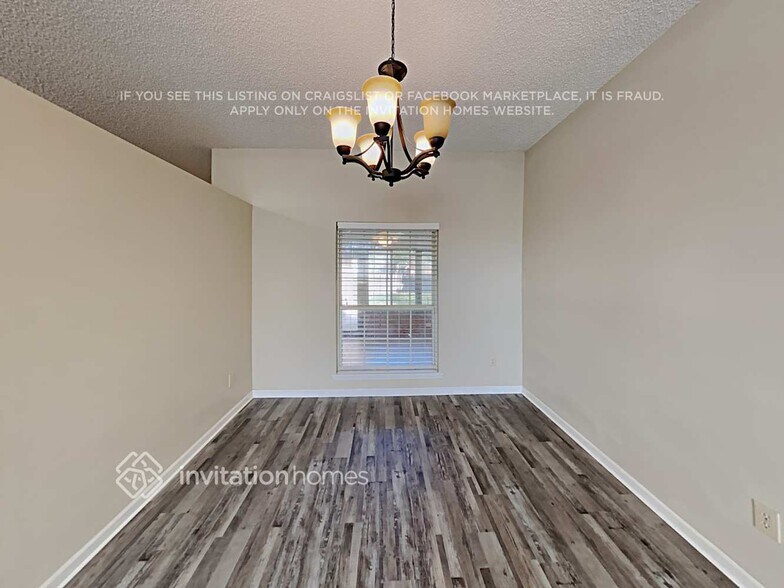 Building Photo - 1733 Red Cypress Dr