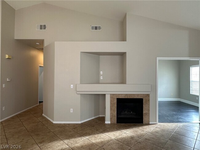 Building Photo - 5244 Ladyhawk Way