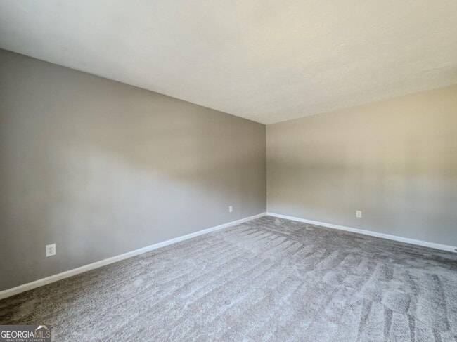 Building Photo - 518 Barbashela Cir