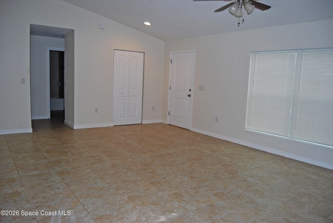 Building Photo - 1048 Hunt St NW