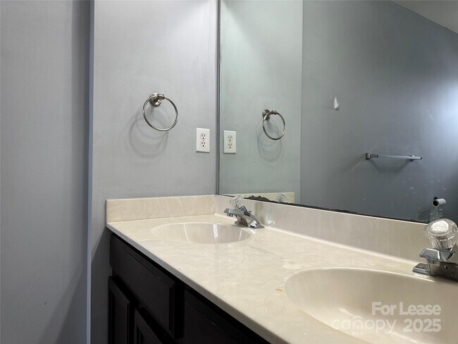 Building Photo - 14507 Cordial Ln