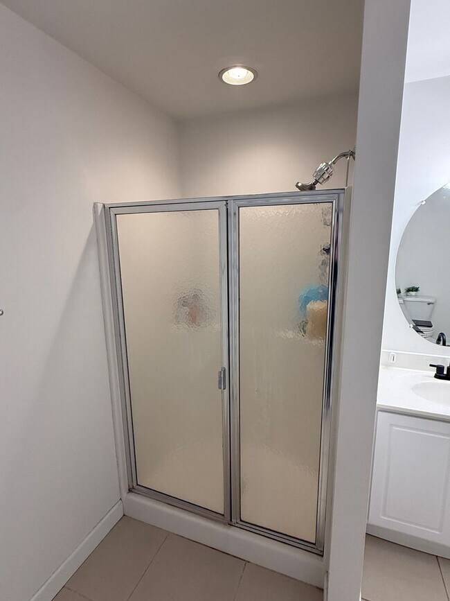 Building Photo - Beautiful 4-Bedroom Home with Finished Basement & Large Yard- Sykesville, MD