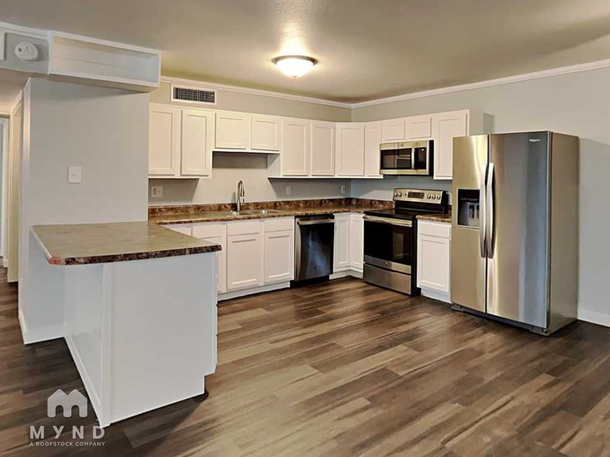 Building Photo - 5650 S 46th Pl