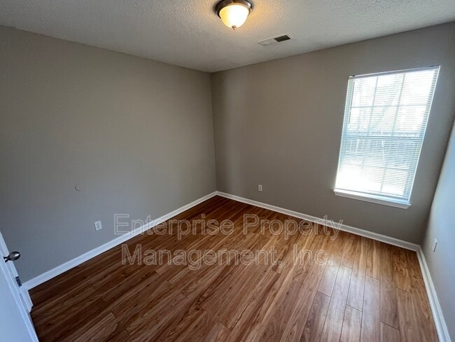 Building Photo - 2722 Virginia Woods Pl