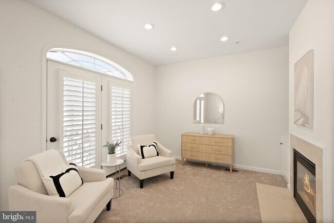 Building Photo - 42465 Regal Wood Dr