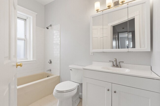 Building Photo - 1298 Cambridge St