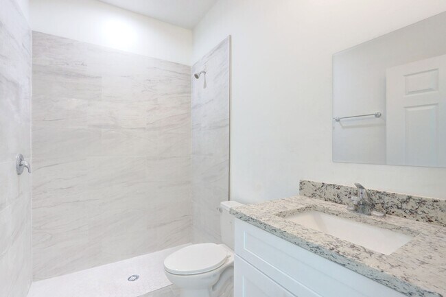 Building Photo - BRAND NEW 3/2/1-SAVANNAH MODEL-GREAT SW LEHIGH LOCATION