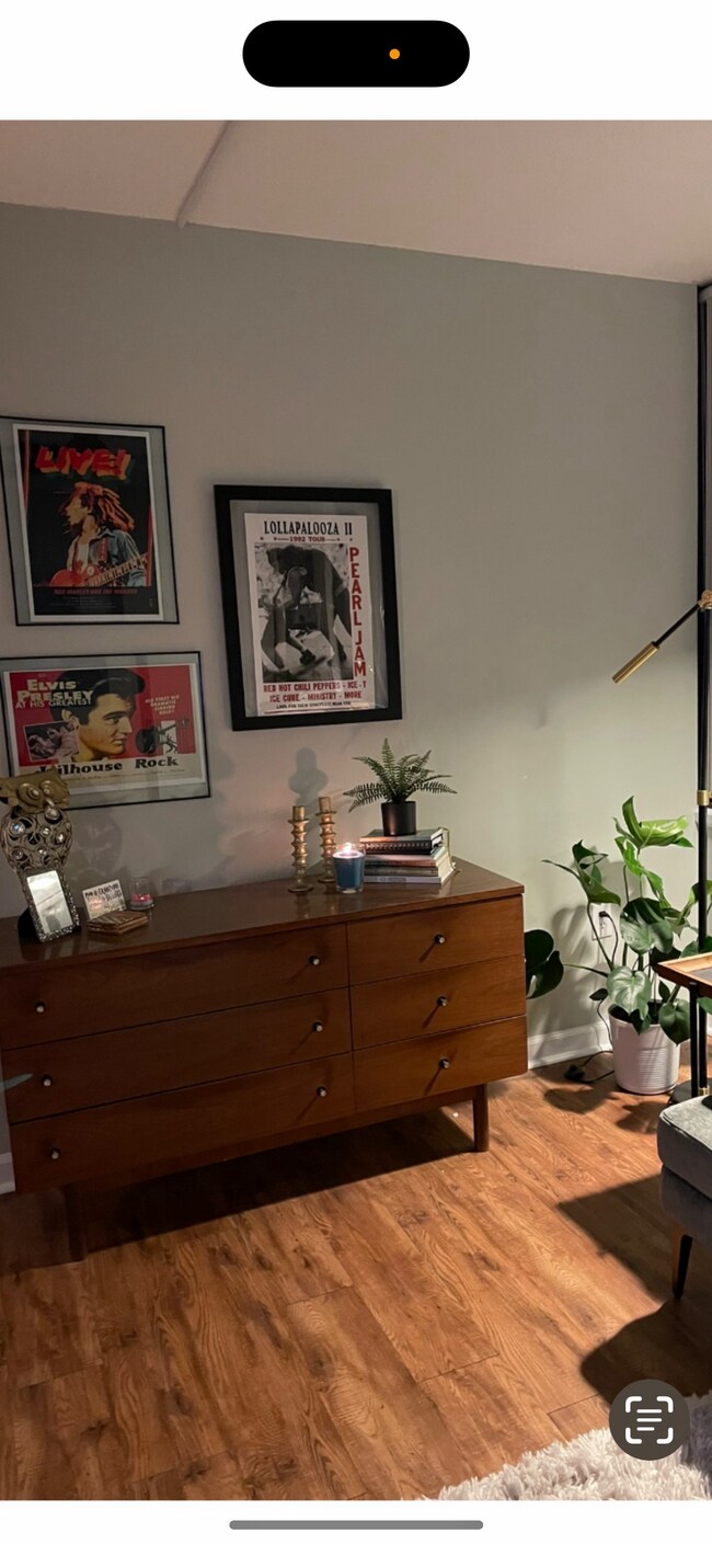 Building Photo - 1100 Wheat St