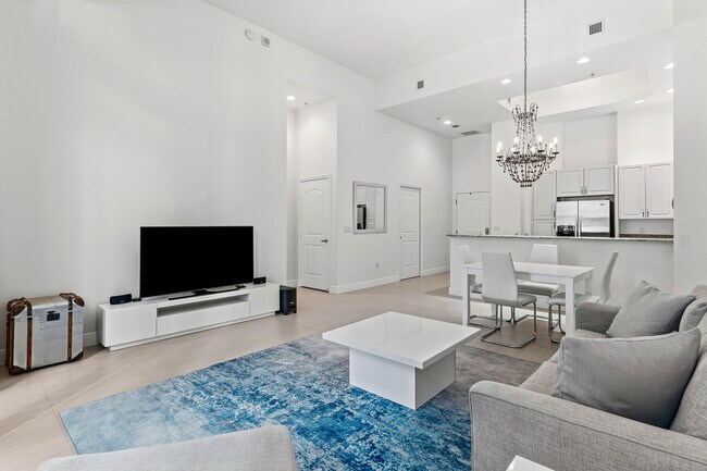 Building Photo - 701 S Olive Ave