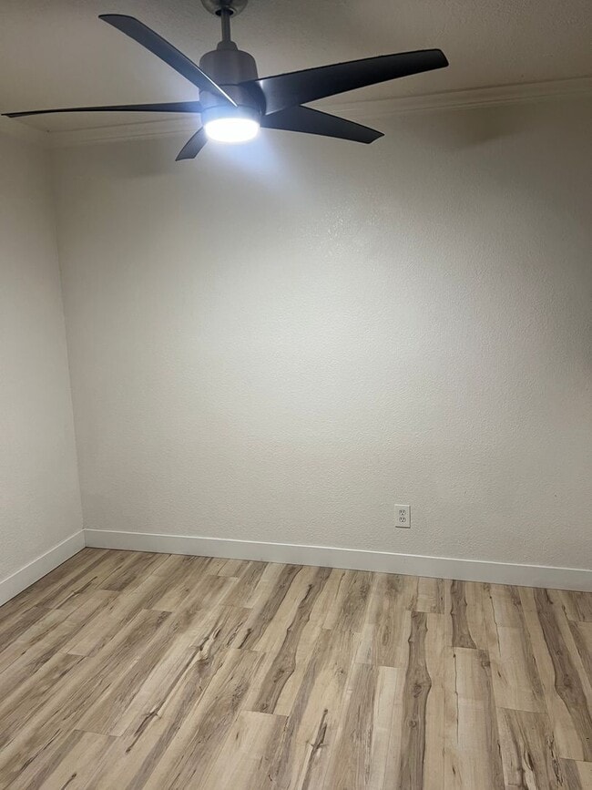 Building Photo - 1019 Dornajo Way