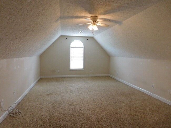 Building Photo - 408 Sweet Gum Way