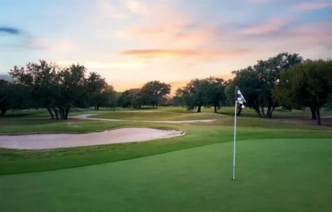 Building Photo - 119 Portsmouth Dr