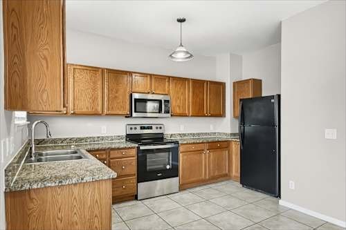 Building Photo - 9854 Kenton Cir