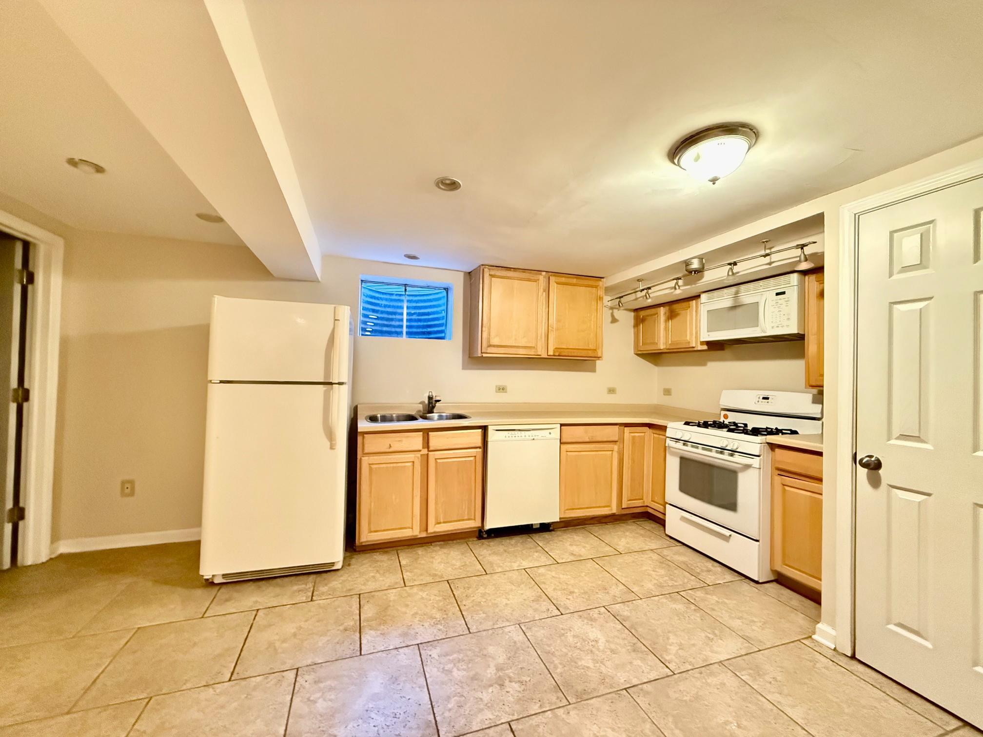 Building Photo - 1205 N Scarlet Ct