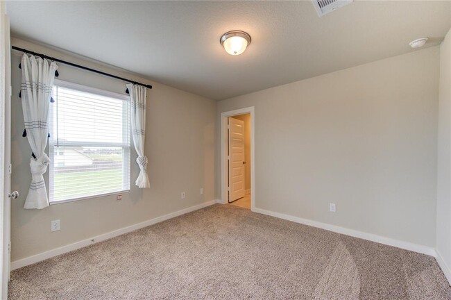 Building Photo - 6027 Jenna Wy