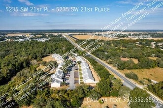 Building Photo - 5235 SW 21st Pl