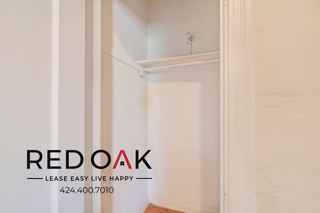 Building Photo - ~1 Month FREE~ Vintage Inspired Two Story ...