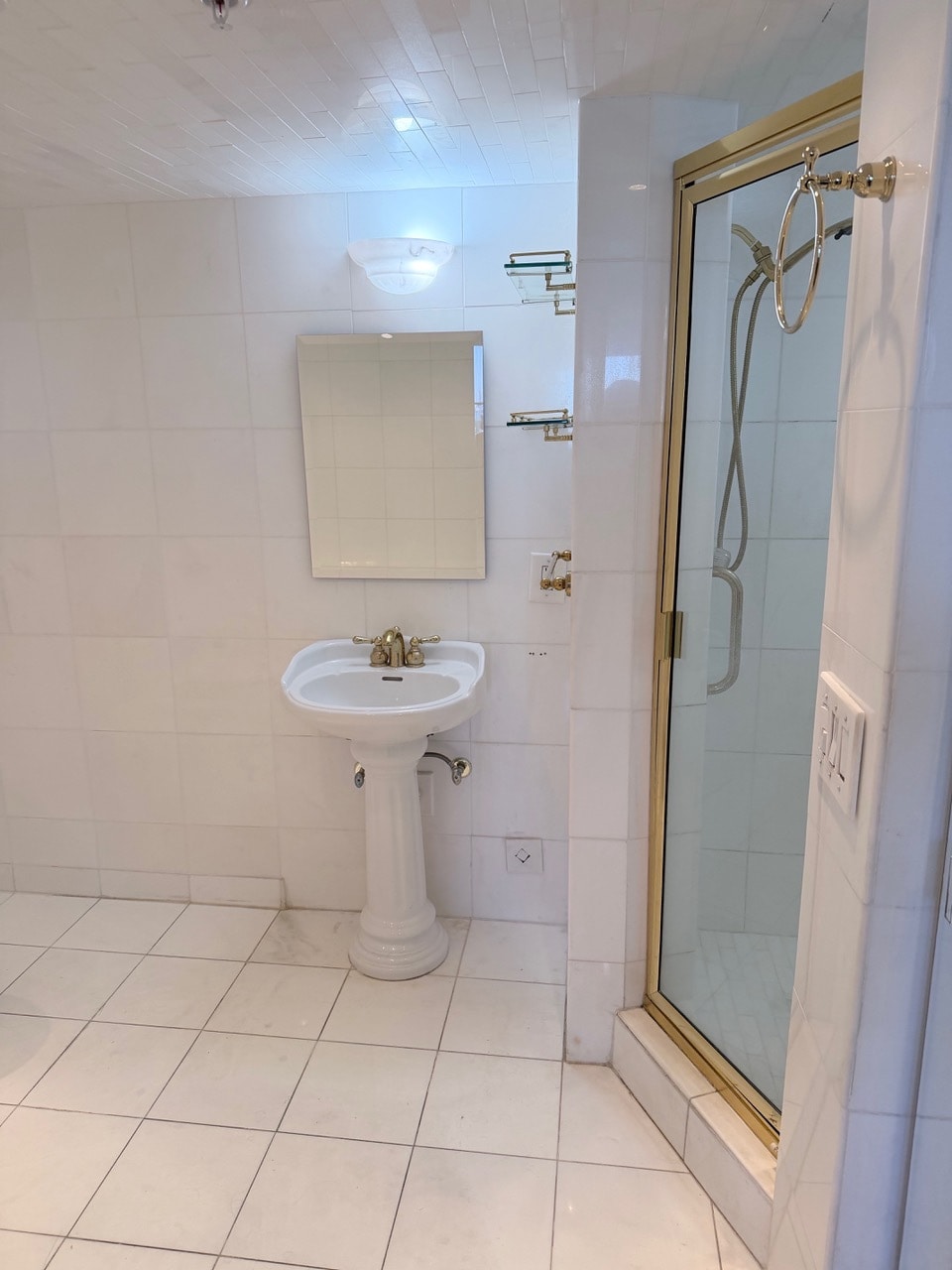 Building Photo - 1900 Purdy Ave