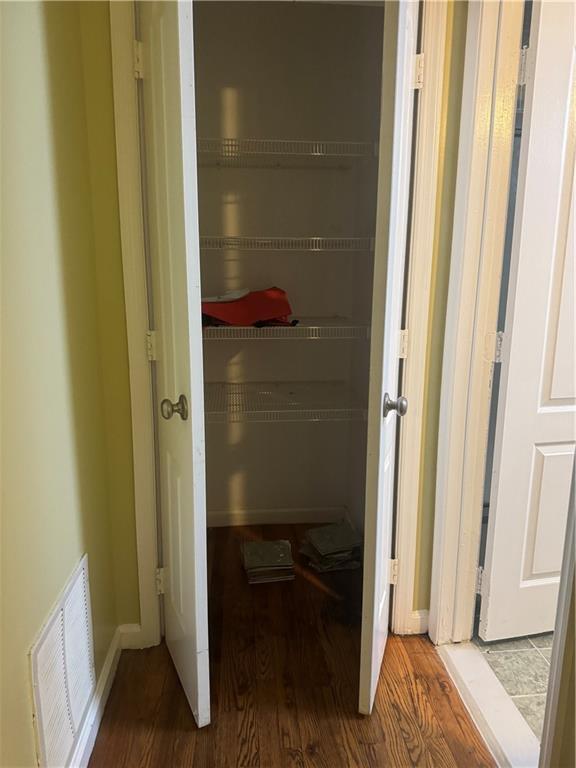 Building Photo - 359 Netherland Ave