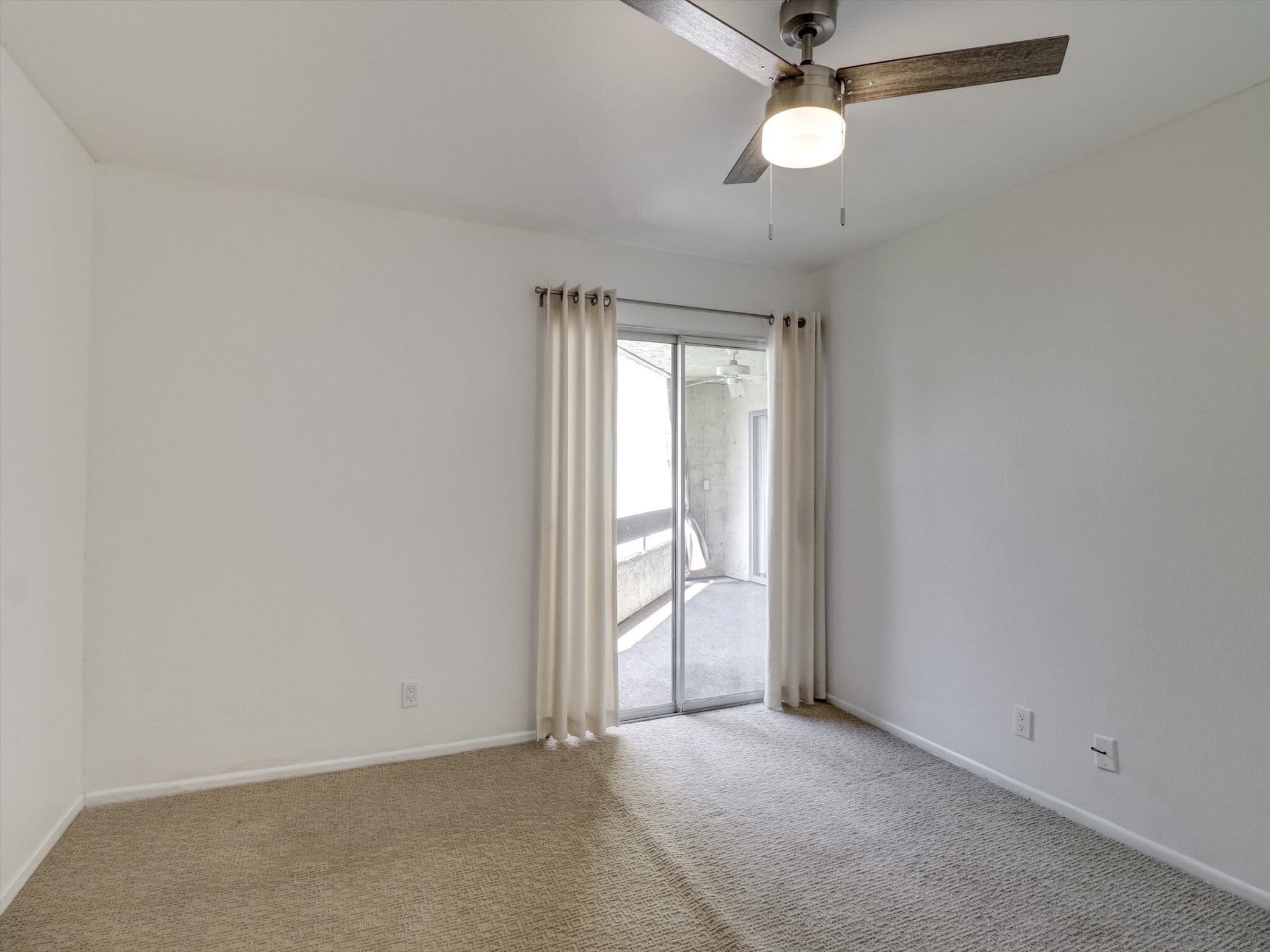 Building Photo - 1490 S Camino Real