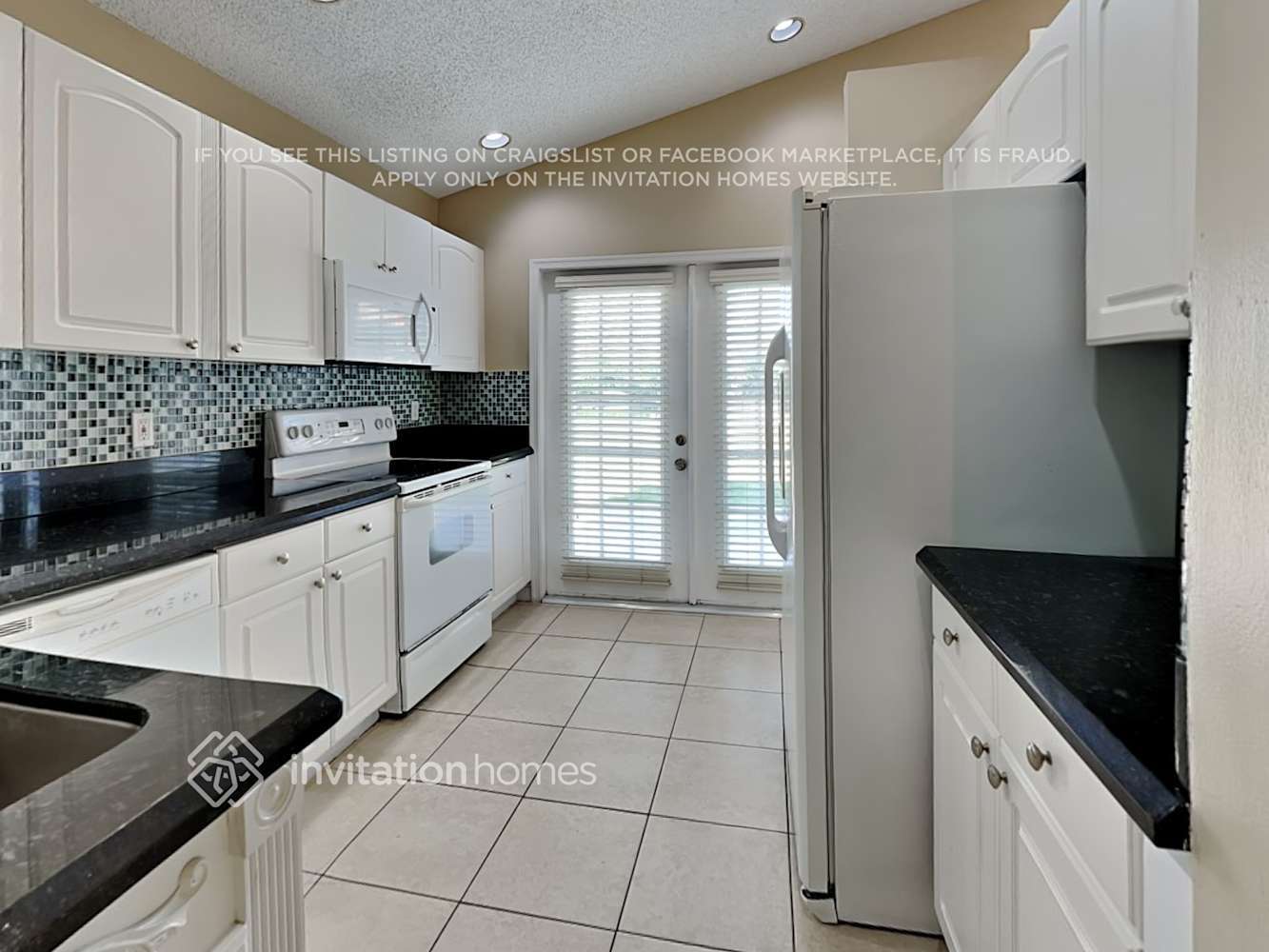 Building Photo - 927 Stanton Dr
