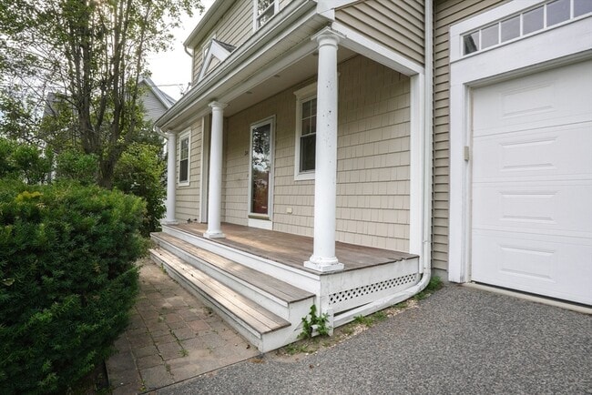 Building Photo - 3 A Allen St