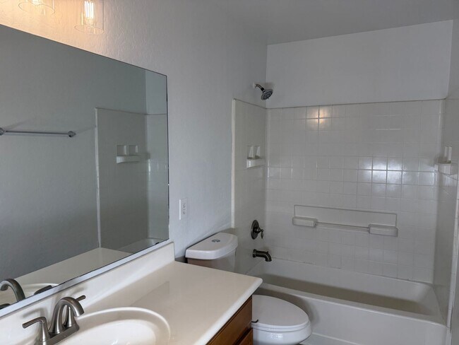Building Photo - 42502 W Somerset Dr