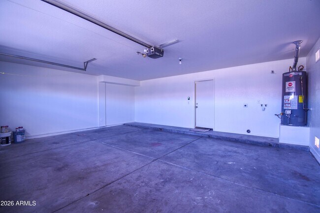 Building Photo - 8807 W Wedgewood Dr