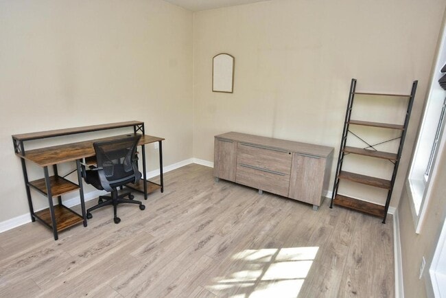 Building Photo - 3524 Carriage Pointe Cir