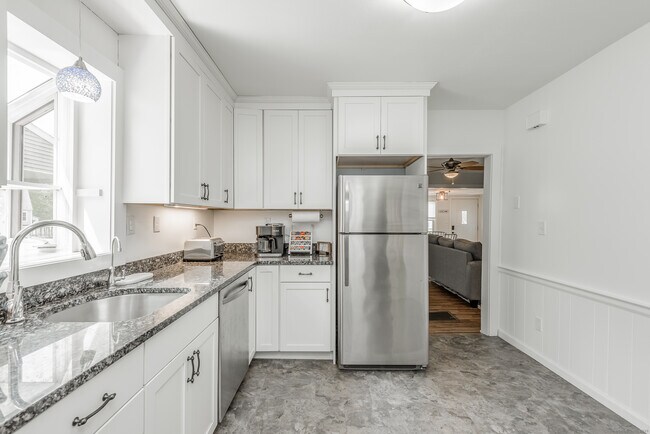 Building Photo - 21 Elsmere Rd