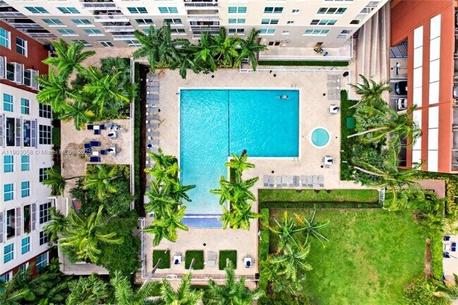 Building Photo - 2001 Biscayne Blvd