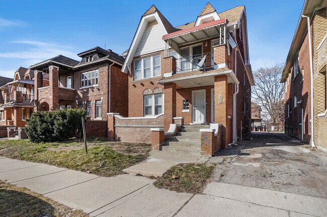 Primary Photo - 3800 Tyler St