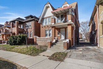 Building Photo - 3800 Tyler St