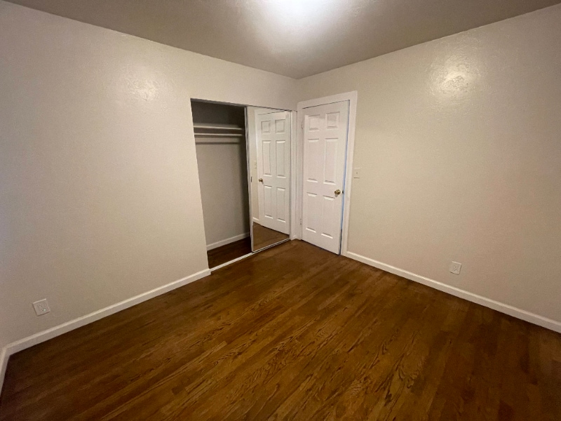 Building Photo - 2528 14th Ave Ct