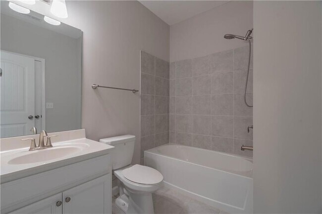 Building Photo - 416 Montclair Ct
