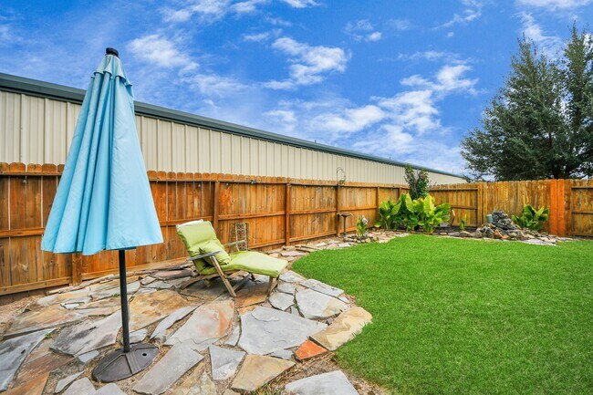 Building Photo - 130 Thunder Basin Dr