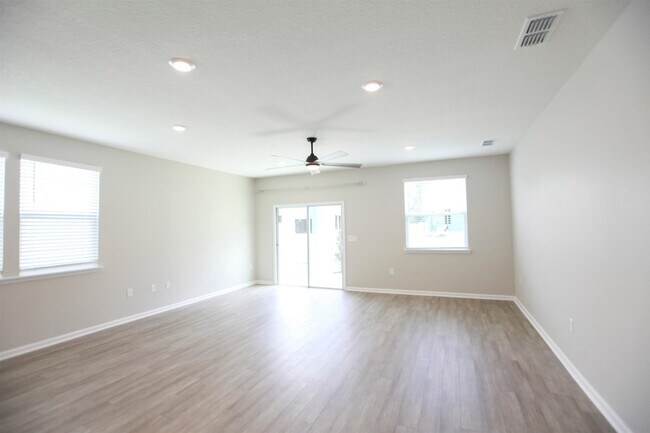 Building Photo - 57 Mustard Hl Ct