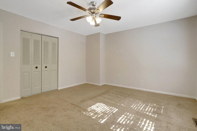 Building Photo - 7416 Spring Tree Dr