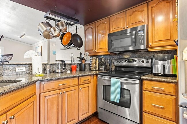 Building Photo - 6701 Leeward Isle Way