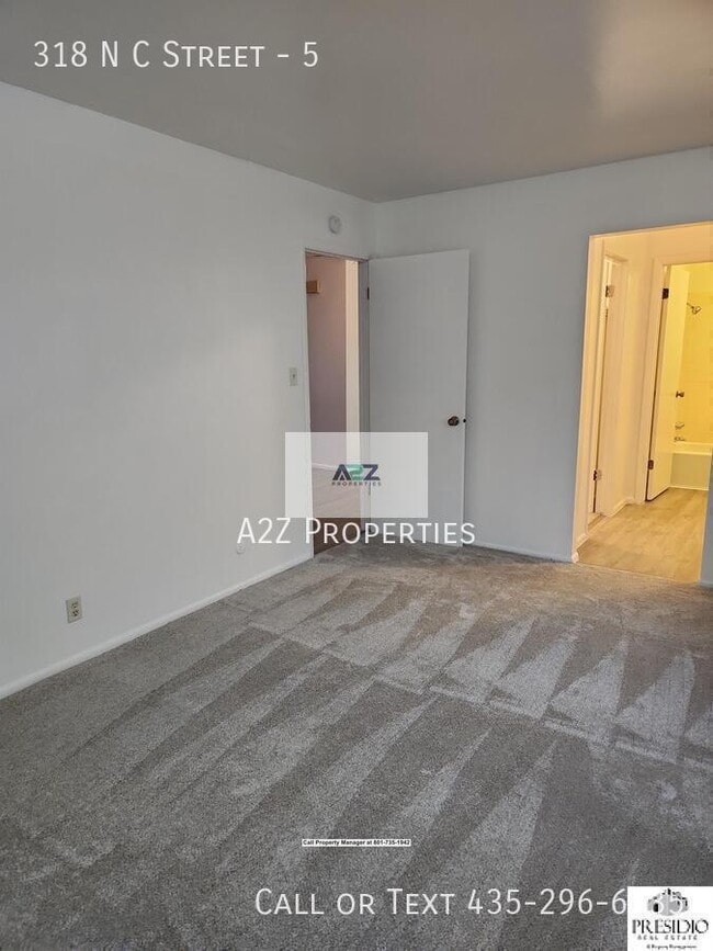 Building Photo - 318 N Center St