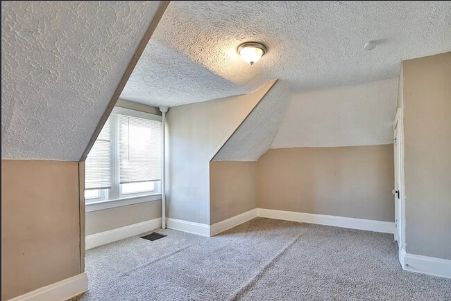 Building Photo - Bright 4-Bed Home with Fenced Yard, Central HVAC, and 3 Finished Levels